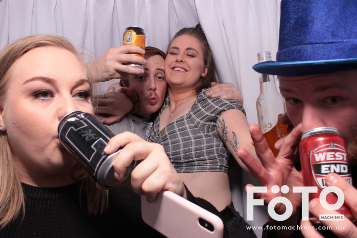 Billy's 21st | View more photos from the event at gallery.fotomachines.com.au/u/FOTOMachines/Billys-21st